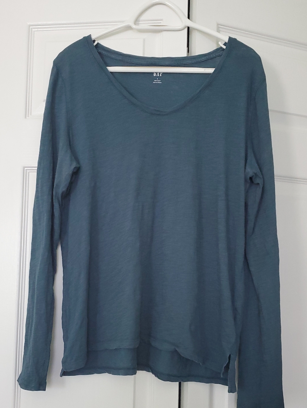 GAP Women's Large Blue Long-Sleeve "Soft Slub T"